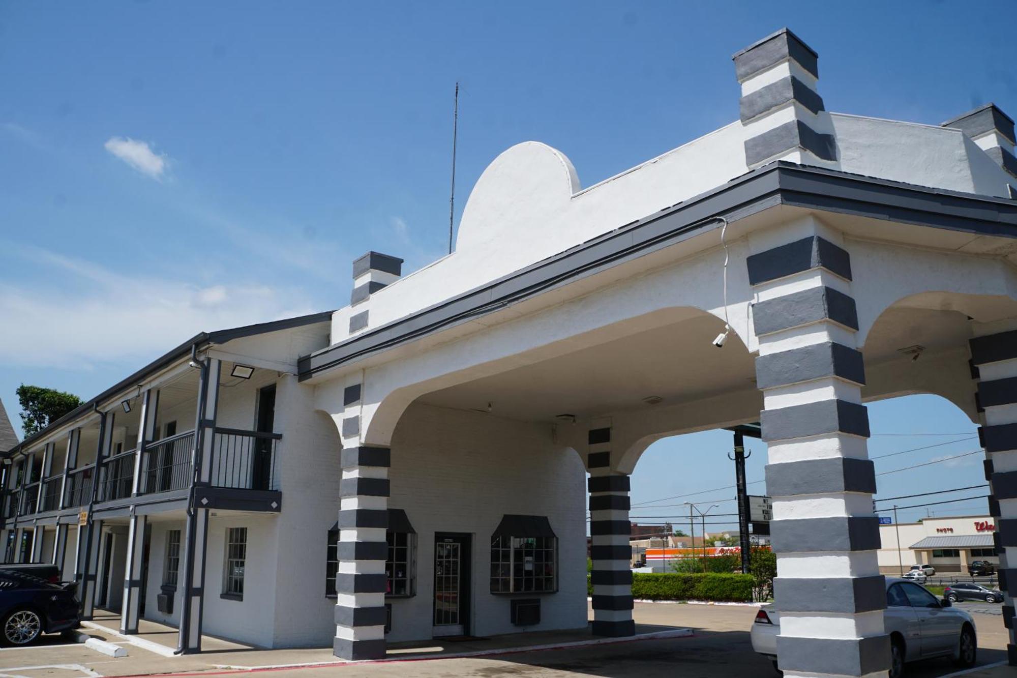 Sherman Inn Экстерьер фото